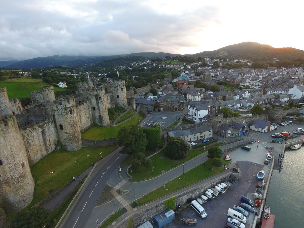 Johnny Dough'S Conwy With Rooms Екстер'єр фото